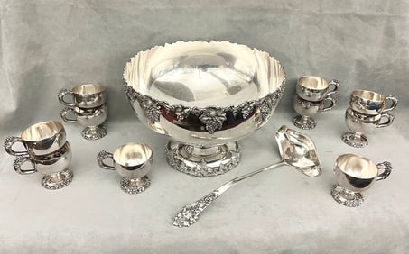 INTERNATIONAL CO. "VINTAGE" PATTERN HEAVY SILVER-ON COPPER PEDESTAL-BASE PUNCH BOWL WITH LADLE AND