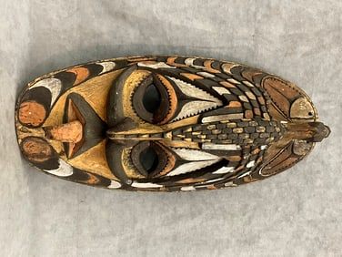 PAPUA NEW GUINEA KAMINABIT VILLAGE SPIRIT MASK, - Height:.