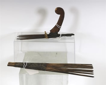 SOLOMON ISLANDS MALAITA ISLAND ANTIQUE TRADITIONAL COMBS, Early 20th century. - Length: 9.25 inches.