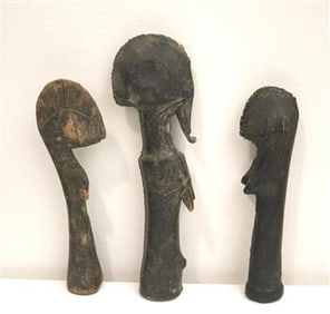 THREE MOSSI TRIBE BURKINA FASO WOODEN DOLLS, Early-to-mid 20th century . - Tallest statue, H: 9".