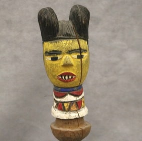 CONGOLESE KUYU PEOPLE KEBE-KEBE PUPPET HEAD. - Height: 16 inches.