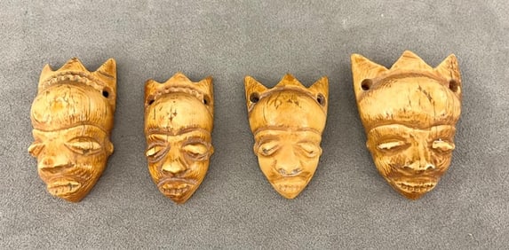 CONGOLESE PENDE PENDANT MASK (GIKHOKHO).