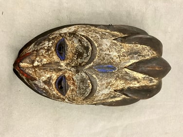 GABONESE PUNU "MUKUDJ" MASK, - Height: 15 inches.