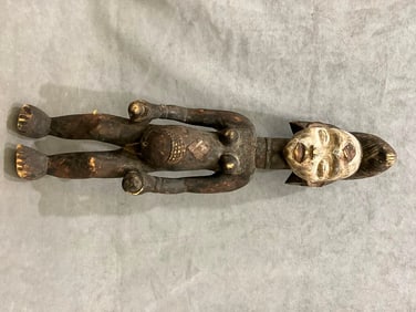 GABONESE PUNU PEOPLE FEMALE STATUE. - Height approximately: 29 inches.