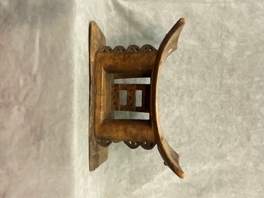 GHANIAN ASANTE PEOPLES ANCESTRAL STOOL, - Height:.