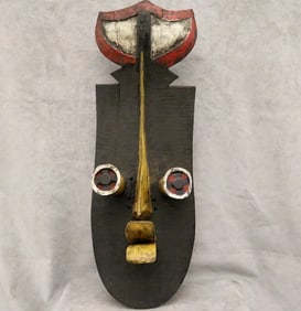 LIBERIAN GREBO PEOPLE MASK. - Height approximately: 29 inches.