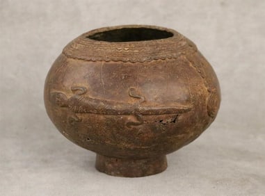 MALIAN DOGON PEOPLES BRONZE VESSEL. - Height: 4.5 inches.