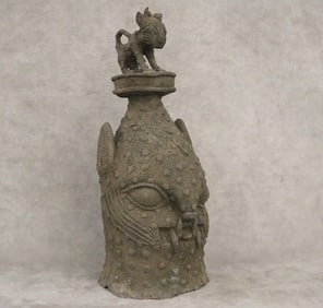 NIGERIAN BENIN CYLINDRICAL BASE HEAD BRONZE. - Height: 13 inches.