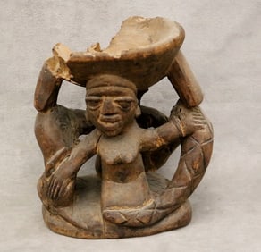 NIGERIAN YORUBA PEOPLES WOODEN STOOL, - Height:.