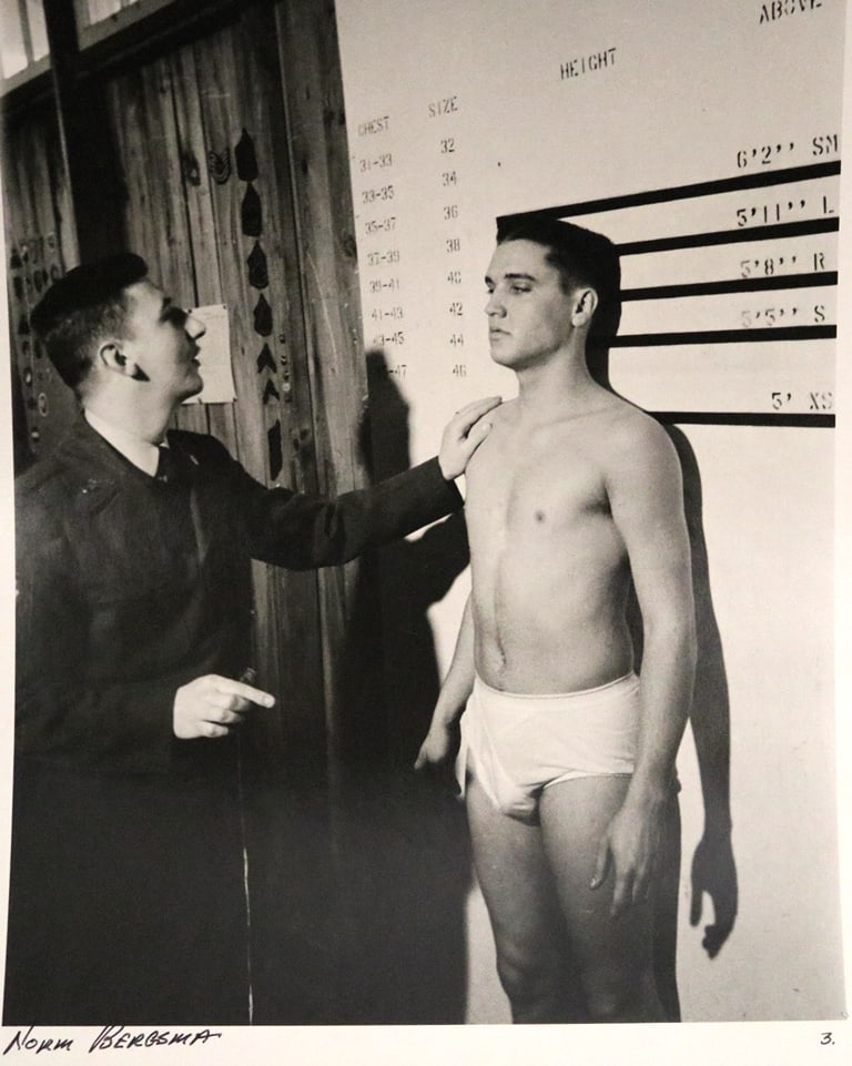 ELVIS PRESLEY LARGE MILITARY INDUCTION PHOTO, SIGNED BY PHOTOGRAPHER NORM BERGSMA, - 11 x 14 inches (1 of 13)