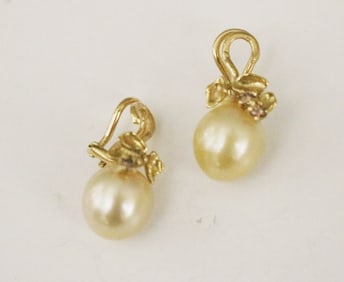PAIR 18K YELLOW GOLD, CULTURED PEARL AND DIAMOND CLIP-BACK EARRINGS, - L: 7/8 in.