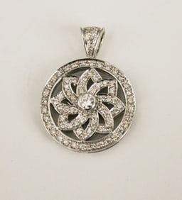 14K WHITE GOLD AND DIAMOND OPENWORK CIRCULAR MEDALLION PENDANT, - D: 15/16 in. Gross wt. 5 dwt.