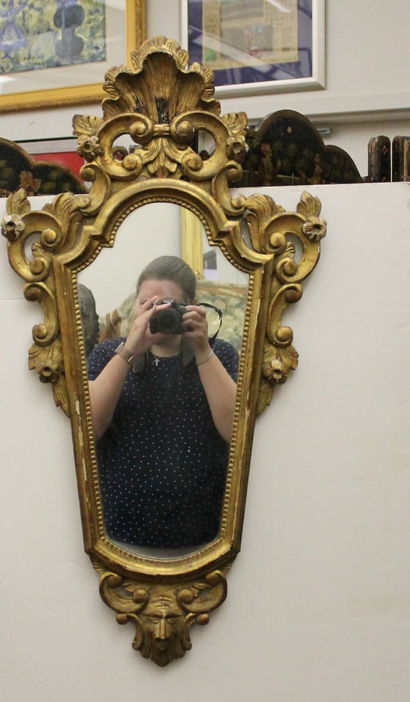 19TH CENTURY CONTINENTAL CARVED AND GOLD LEAFED CARTOUCHE SHAPE WALL MIRROR WITH SCROLL AND SHELL (1 of 16)