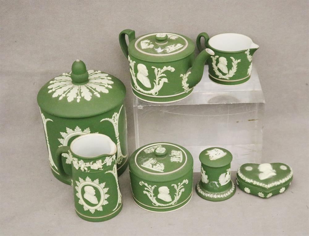 SEVEN PIECES WEDGWOOD DARK GREEN JASPERWARE PORCELAIN, - Biscuit barrel, H: 8 1/2 in. (1 of 12)