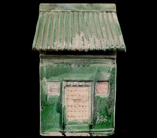 MINIATURE CHINESE GREEN GLAZED CERAMIC FARMHOUSE FUNERARY OBJECT, Ming Dynasty (1368-1644 AD). - H: