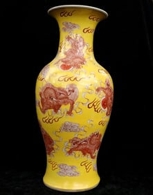 CHINESE FAMILLE ROSE DRAGON PATTERN PORCELAIN VASE. - Height: 23 in.