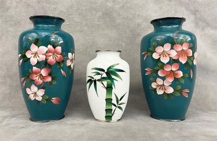 PAIR JAPANESE WIRELESS CLOISONNE VASES AND A SINGLE VASE, - H: 5 in.