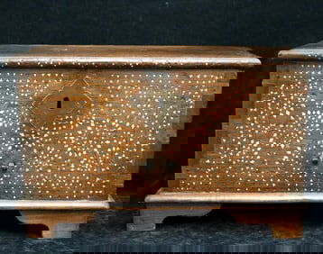 INDIAN DOWRY DECORATED CHEST, - Top: 20 x 10 inches;height: 12.5 inches.