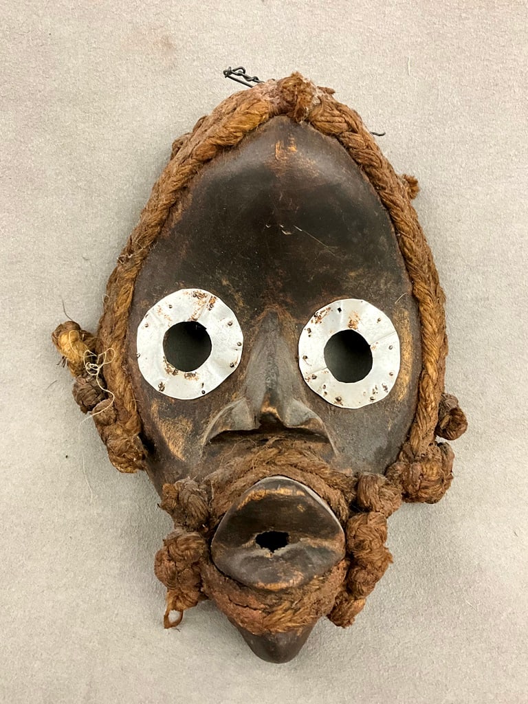 IVORY COAST DAN PEOPLE "ZAKPAI" MASK. - Height: 10 inches. (1 of 11)
