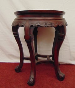 CHINESE CARVED ROSEWOOD CIRCULAR-TOP TABOURET WITH INSET GRAY/WHITE STRIATED MARBLE PANEL.