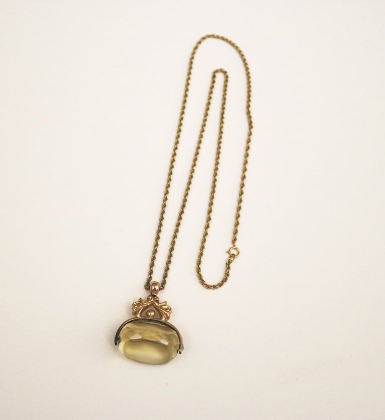ENGLISH 9K (375) YELLOW GOLD MOUNTED SWIVELING CITRINE FOB PENDANT SUSPENDED ON 14K YELLOW GOLD (1 of 3)