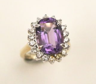 14K YELLOW GOLD, AMETHYST AND DIAMOND RING,