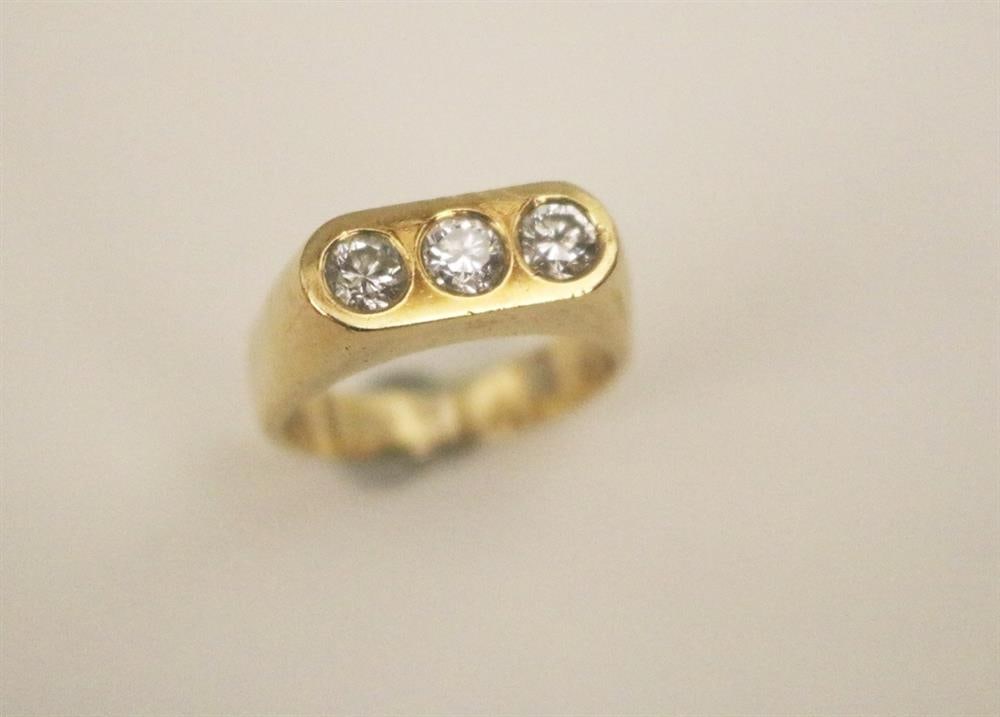 14K BRIGHT-POLISHED YELLOW GOLD AND DIAMOND RING, (1 of 1)