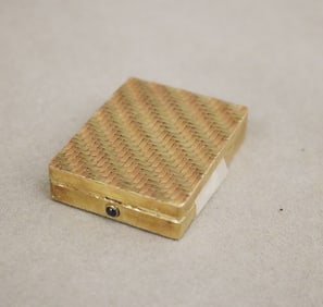 1930S SIGNED CARTIER 14K WOVEN YELLOW AND ROSE GOLD, RECTANGULAR POWDER COMPACT,