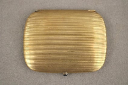 SIGNED CARTIER FRENCH 18K (750) GOLD HINGED RECTANGULAR CIGARETTE CASE,