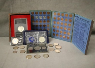 15 ASSORTED U.S. 20TH CENTURY SILVER COINS, THREE-COIN BICENTENNIAL SET, AND LINCOLN COIN SET (1941