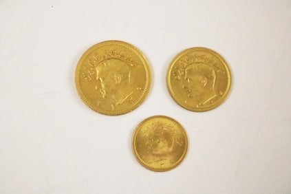 THREE PERSIAN/IRANIAN PAHLAVI GOLD COINS,