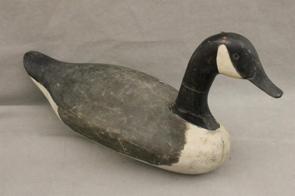 1940S CARVED AND PAINTED BLACK AND WHITE WOODEN DUCK DECOY, Talbot County, MD. - L: 24 1/2 in. (1 of 5)