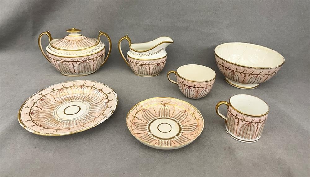 27 PIECE EARLY 19TH CENTURY PARTIAL ENGLISH PORCELAIN DESSERT SET. (1 of 20)