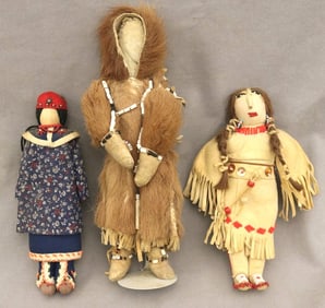 THREE ASSORTED NATIVE AMERICAN OR FIRST NATIONS / ALASKA NATIVE DOLLS, - Height: (Tallest doll): 13