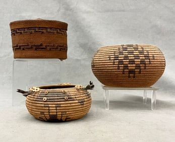 THREE ASSORTED NATIVE AMERICAN WOVEN BASKETS, - Height: 3 to 3.5 inches.