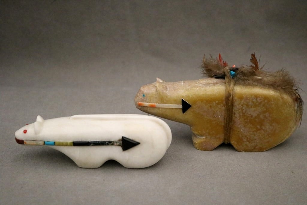 TWO BEAR FIGURES FETISHES FROM THE ZUNI PUEBLO IN NEW MEXICO, - Length: approx. 5 inches. (1 of 19)