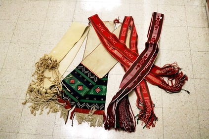 FIVE ASSORTED NATIVE AMERICAN WOVEN SASHES OR GARTERS,