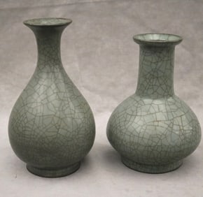 TWO SIMILAR CHINESE PORCELAIN VASES WITH MUTED BLUE-GREEN CRACKLE GLAZE GROUNDS, - Taller, H: 9 1/2