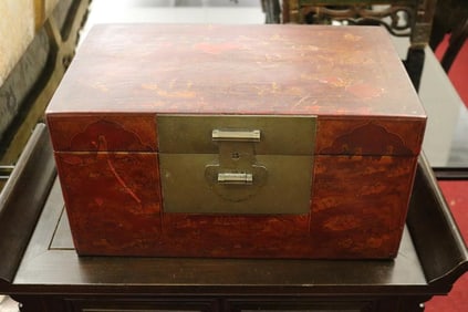 CHINESE GILT-PAINTED, RED-LACQUERED WOODEN HINGE-TOP BOX, late 19th-early 20th century. - H: 9 in.