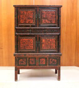 CHINESE CARVED AMD RED AND BLACK LACQUERED CABINET, - H: 70 1/2 in.; W: 44 3/4 in.; D: 20 1/2 in.