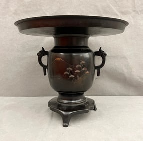 JAPANESE BRONZE IKEBANA VASE. Meiji period.