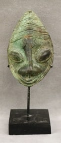 NIGERIAN YORUBA OGBONI EDAN STAFFS HEAD. - Height: 6 Inches (including stand). Green head 2.5 x 4