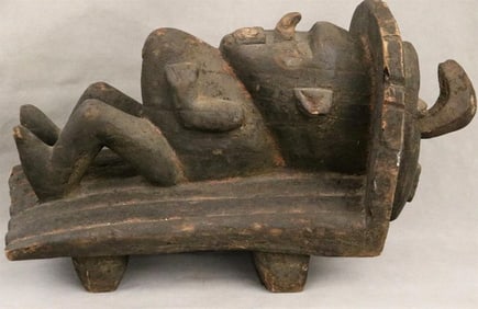 NIGERIAN URHOBO PEOPLE STATUE, - Height: 13 inches .