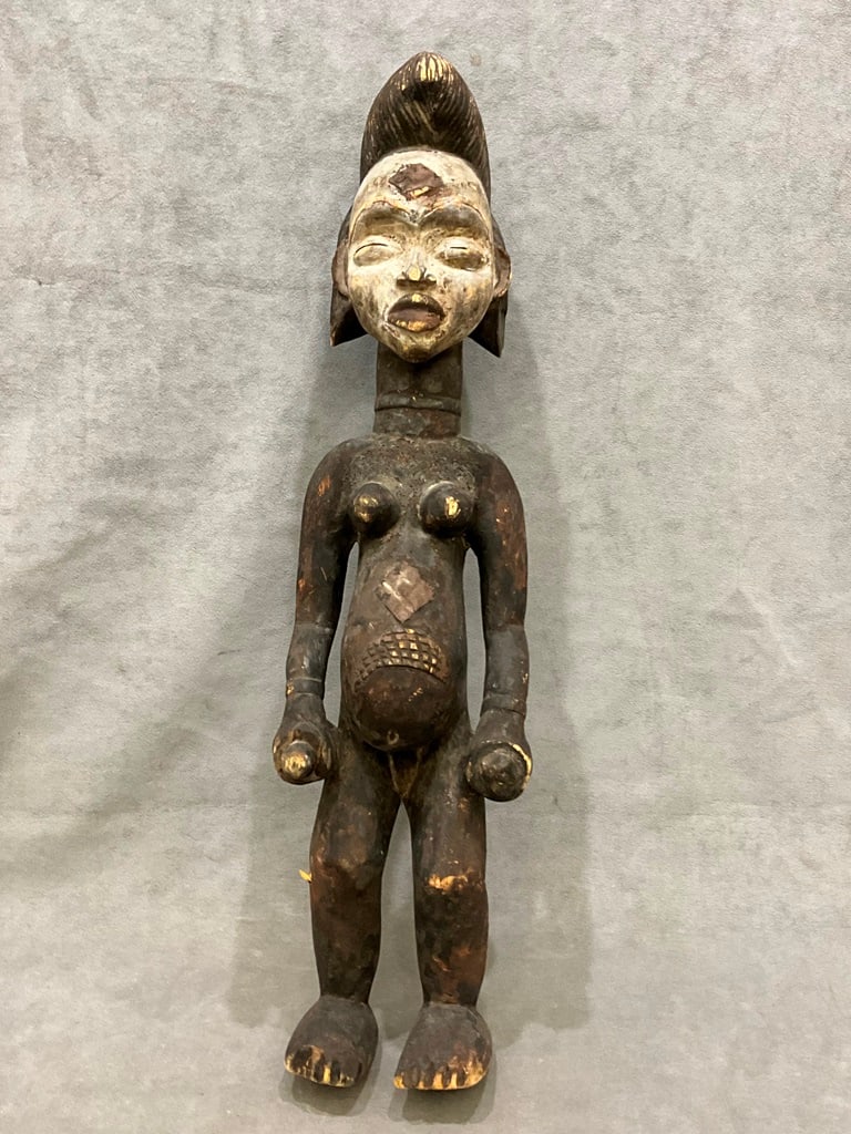 GABONESE PUNU PEOPLE FEMALE STATUE. - Height approximately: 29 inches. (1 of 10)