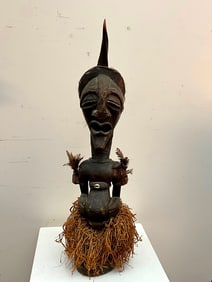 CONGOLESE SONGYE NKISI POWER FIGURE. - Height: 33 inches.