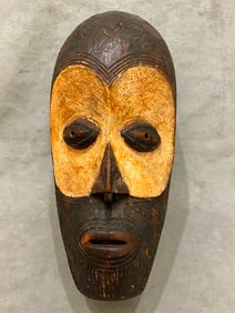 CONGOLESE LEGA FACE MASK (LUKWAKONGO). - Height approximately: 17 inches.