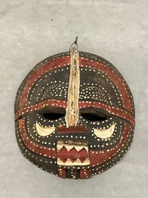 CONGOLESE BALUBA CARVED WOODEN MASK. - Height approximately: 14 inches.