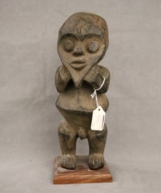 CAMEROONIAN MAMBILA TADEP ANCESTOR IDOL. - Height: 12.5 inches (including base).