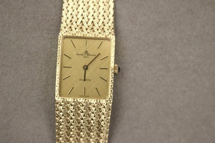 LADY'S BAUME & MERCIER 14K YELLOW GOLD WRISTWATCH
