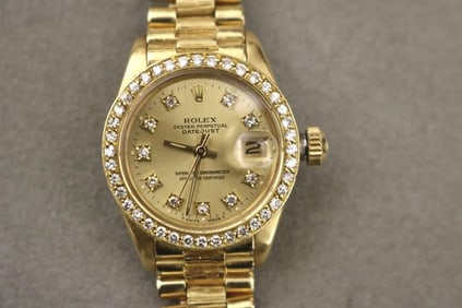 LADY'S ROLEX OYSTER PERPETUAL 18K YELLOW GOLD AND DIAMOND WRISTWATCH,